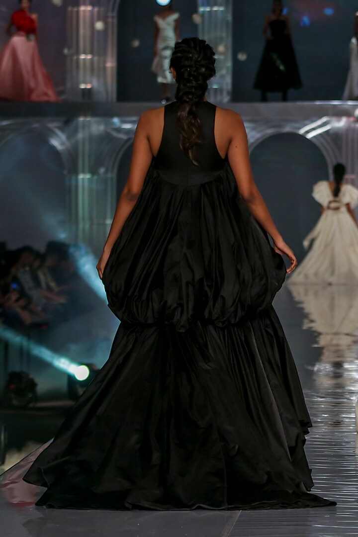 Black Embroidered Bubble Gown by Gauri and Nainika at Pernia's Pop Up Shop