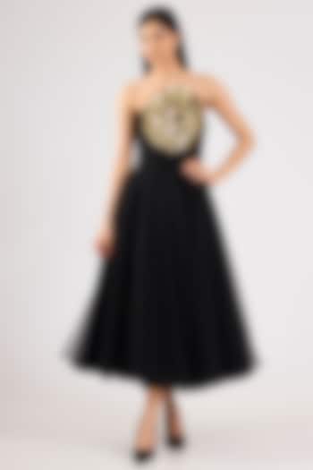 Black Tulle Embroidered Strapless Party Wear Dress by Gauri And Nainika at Pernia's Pop Up Shop