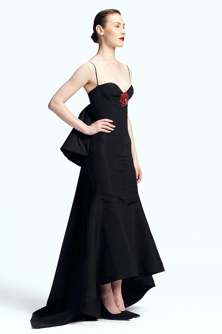 Black Silk Faille Trail Bridal Gown by Gauri And Nainika at Pernia's Pop Up Shop