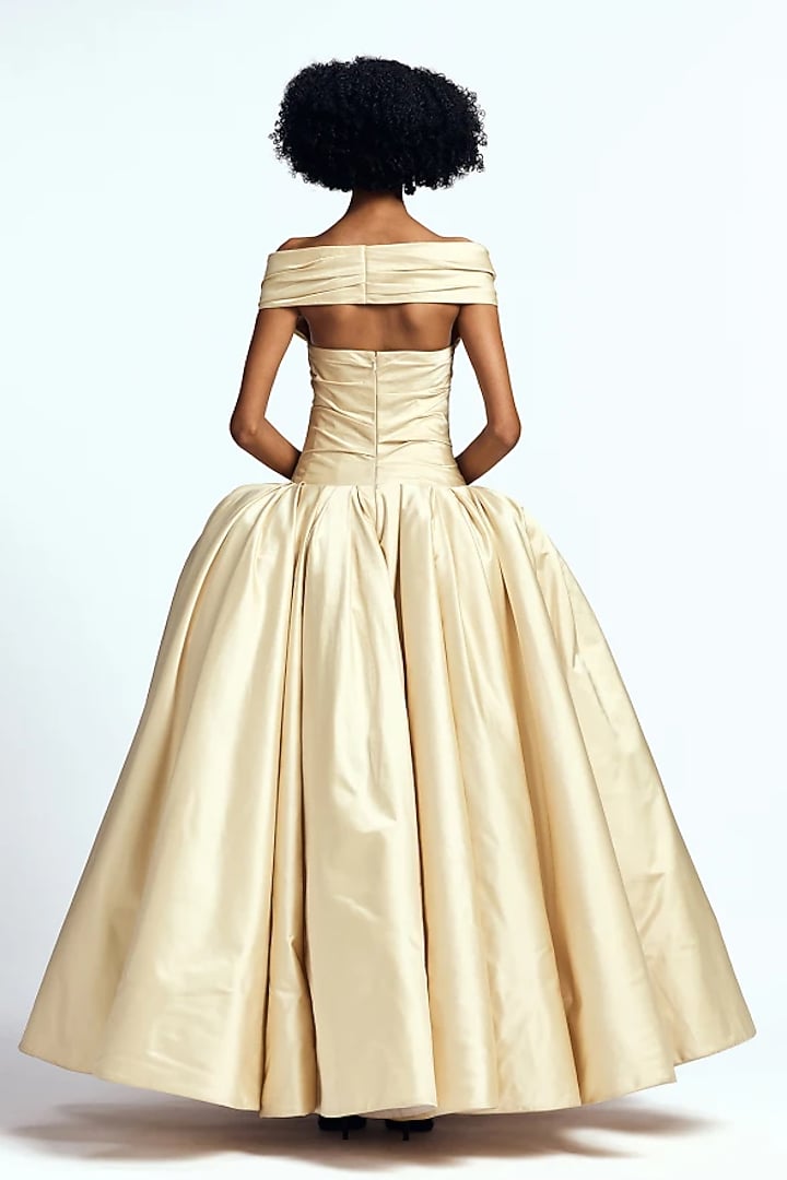 Alabaster White Dutch Satin Off-Shoulder Bridal Gown by Gauri and Nainika at Pernia's Pop Up Shop
