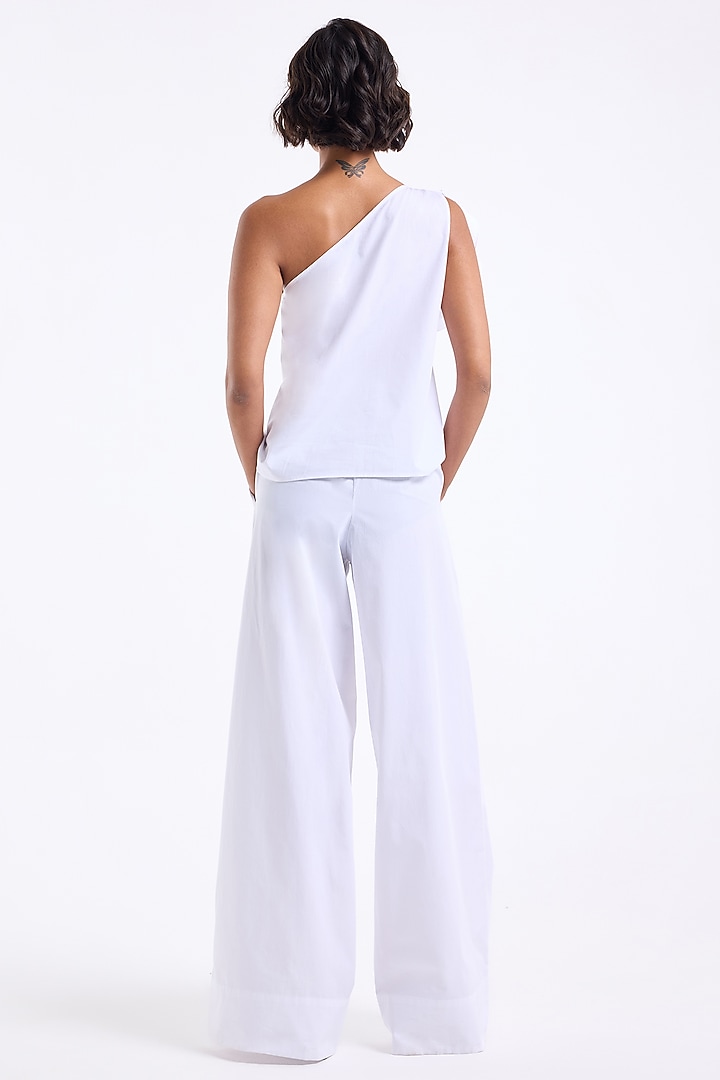 White Poplin Cotton Floral & Thread Embroidered Ruffled Co-Ord Set by Gauri and Nainika at Pernia's Pop Up Shop