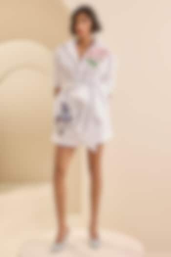 White Poplin Cotton Thread Embroidered Shirt by Gauri and Nainika at Pernia's Pop Up Shop