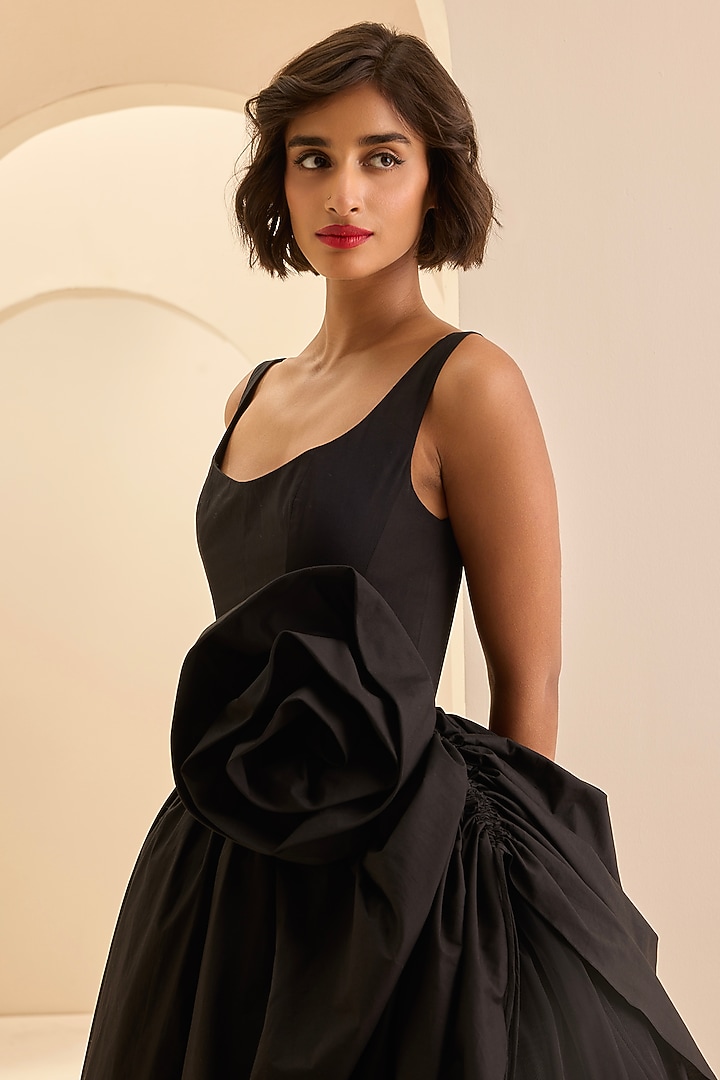 Black Stretch Cotton Off-Shoulder Midi Party Wear Dress by Gauri and Nainika at Pernia's Pop Up Shop