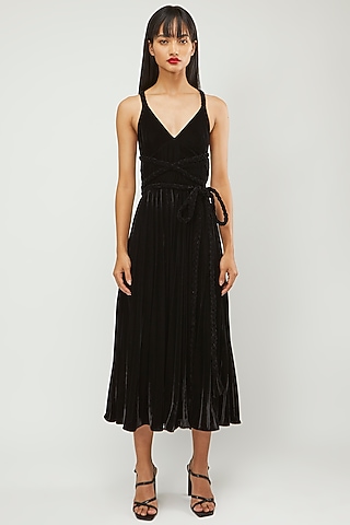 Black Velvet Tea-Length Dress With Belt by Gauri and Nainika