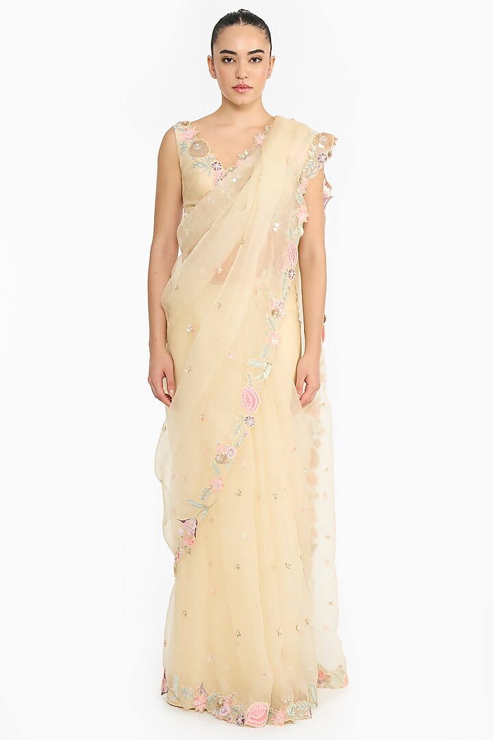 Pale Yellow Silk Organza Embroidered Reception Saree Set by Gauri And Nainika at Pernia's Pop Up Shop