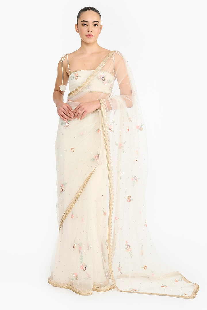 Ivory Tulle Embroidered Reception Saree Set by Gauri And Nainika at Pernia's Pop Up Shop