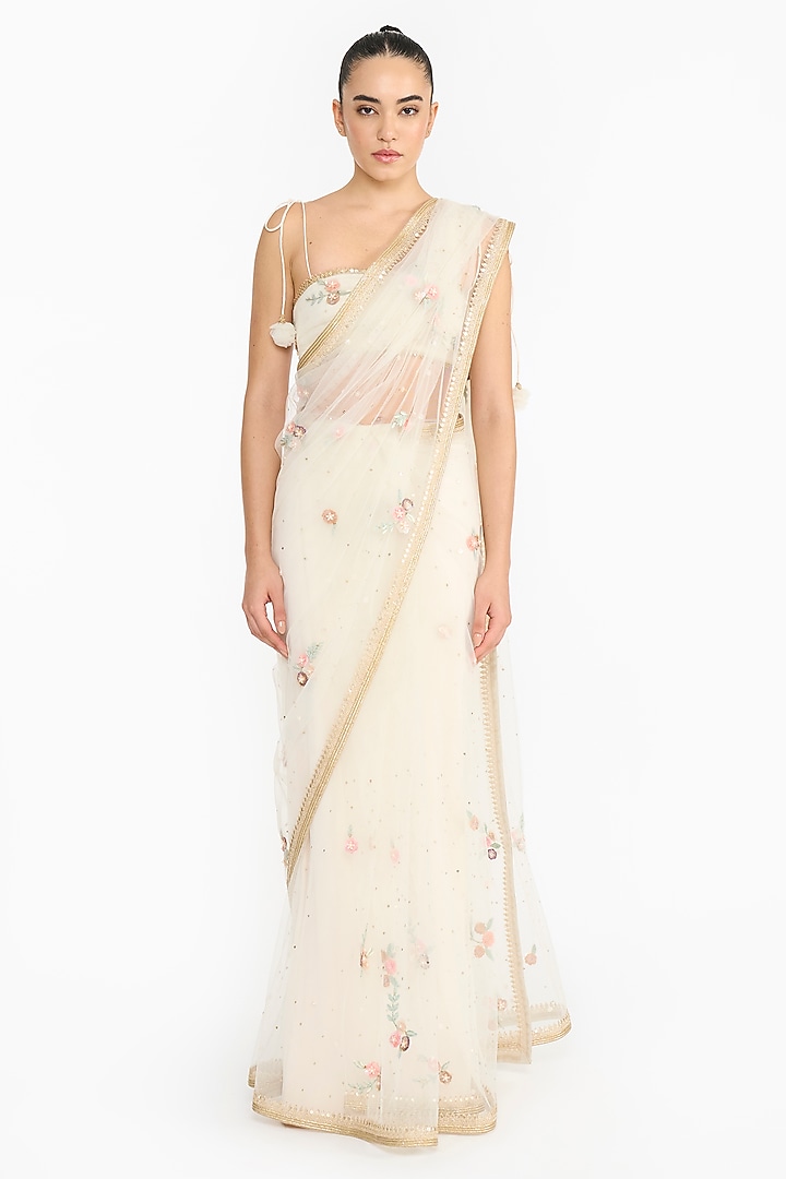Ivory Tulle Embroidered Reception Saree Set by Gauri And Nainika at Pernia's Pop Up Shop