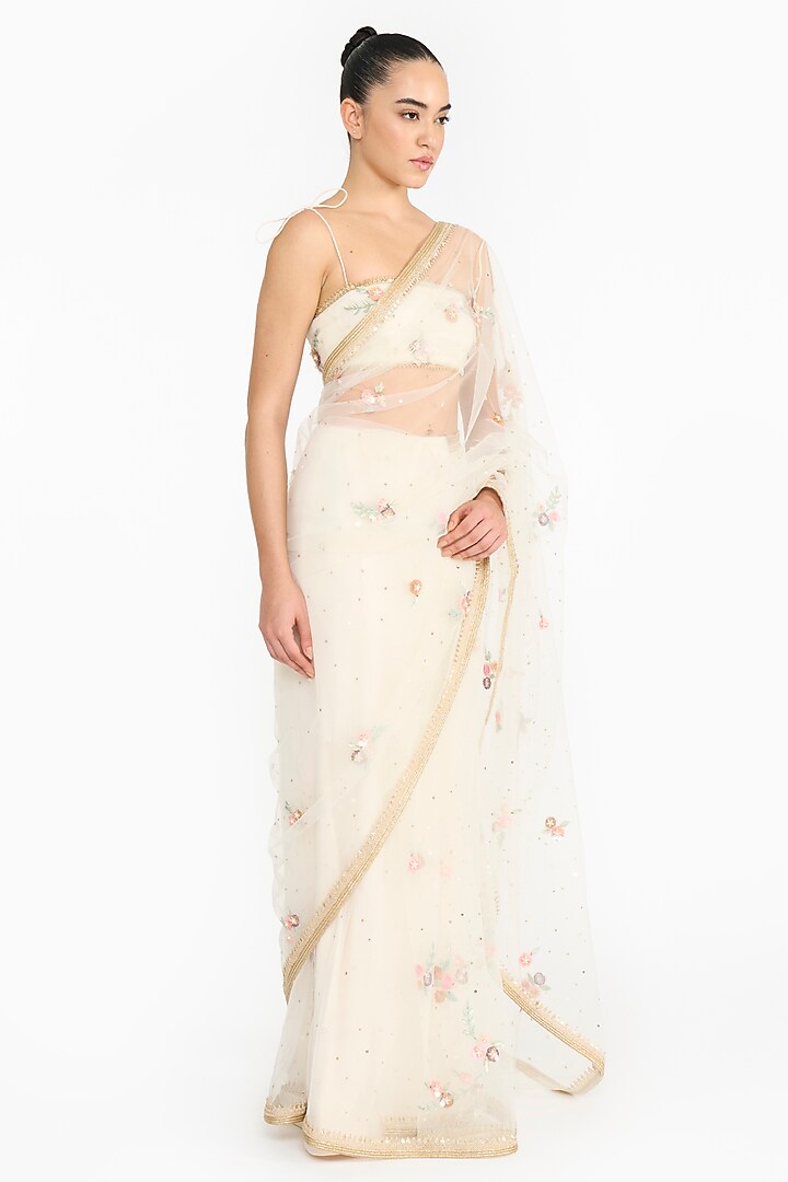 Ivory Tulle Embroidered Reception Saree Set by Gauri And Nainika at Pernia's Pop Up Shop