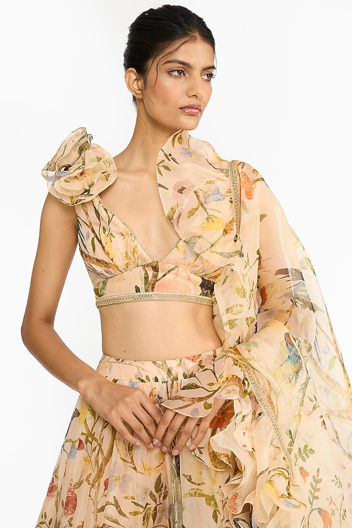 Peach Silk Organza Chinoiserie Printed Bridal Lehenga Set by Gauri And Nainika at Pernia's Pop Up Shop