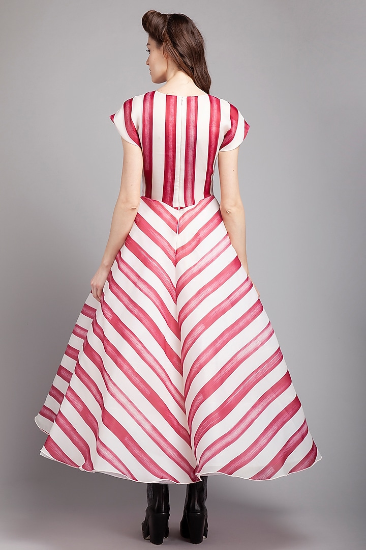 White & Red Organza Chevron Stripe Printed Flared Maxi Party Wear Dress by Gauri And Nainika at Pernia's Pop Up Shop