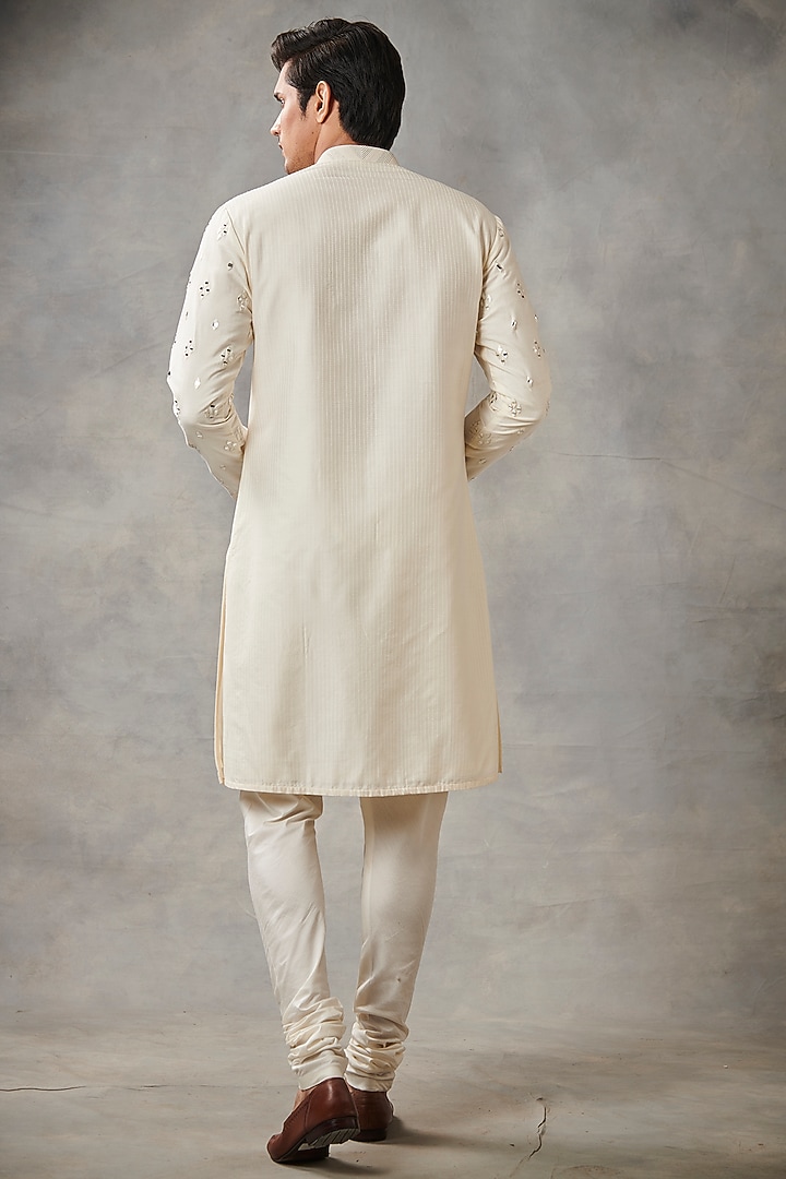 Off-White Mirror Embroidered Kurta Set by Gargee Designers at Pernia's Pop Up Shop