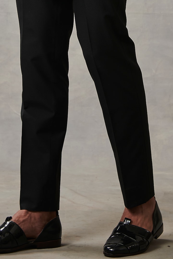 Black Silk Machine Embroidered Bundi Jacket Set by Gargee Designers at Pernia's Pop Up Shop