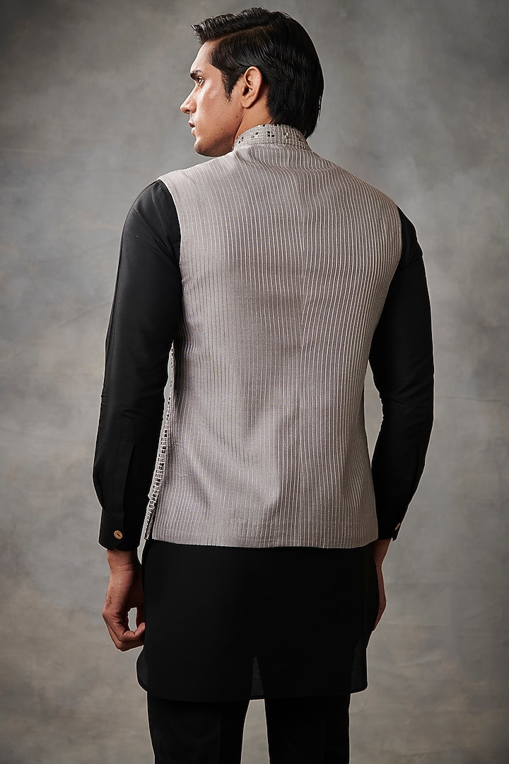 Grey Embroidered Bundi Jacket With Black Kurta Set by Gargee Designers at Pernia's Pop Up Shop
