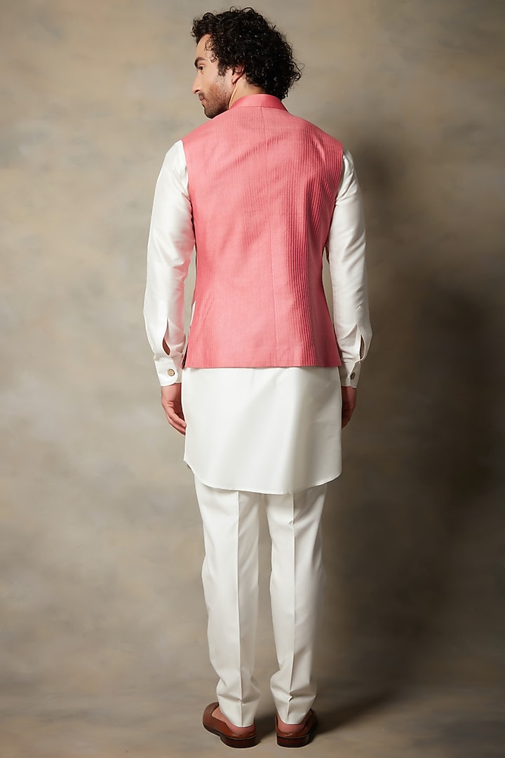 Pink Moonga Silk Embellished Bundi Set by Gargee Designers at Pernia's Pop Up Shop