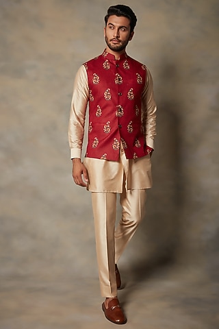 Red Printed Bundi Jacket With Kurta Set by Gargee Designers