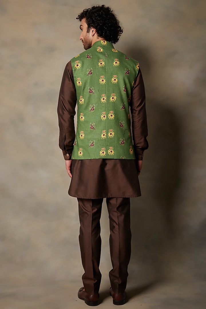 Green Linen Printed Bundi Jacket With Kurta Set by Gargee Designers at Pernia's Pop Up Shop