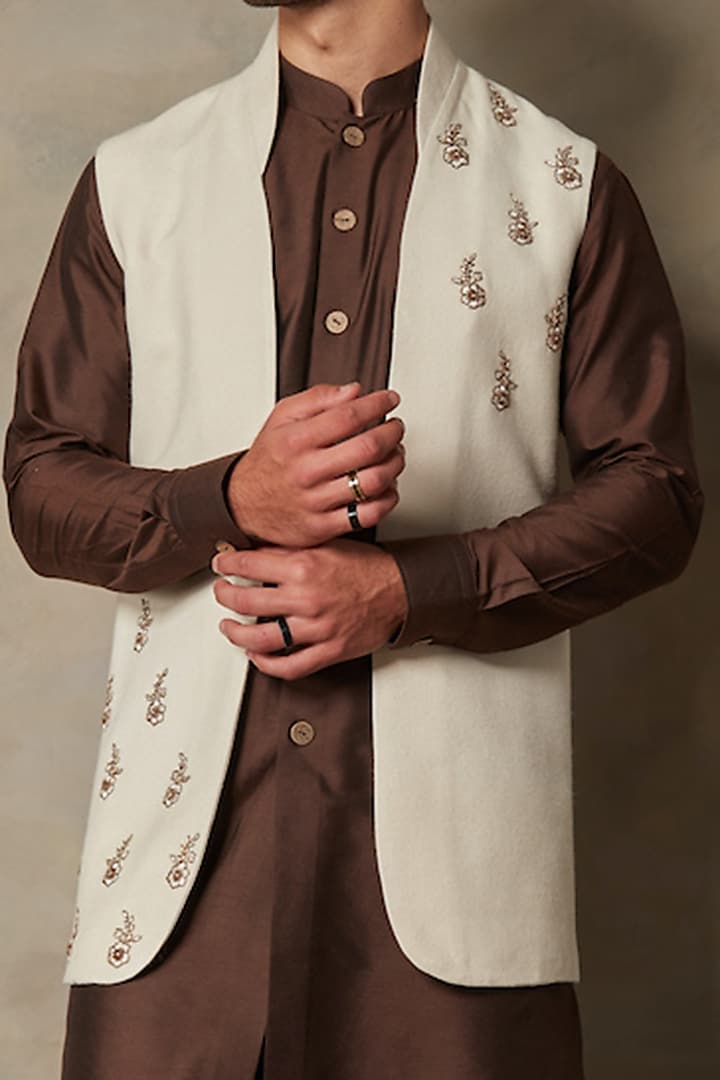 Off-White Embroidered Wedding Indowestern Set by Gargee Designers at Pernia's Pop Up Shop