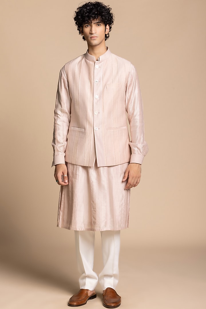 Blush Chanderi Silk Quilted Bundi Jacket Set by Gargee Designers at Pernia's Pop Up Shop