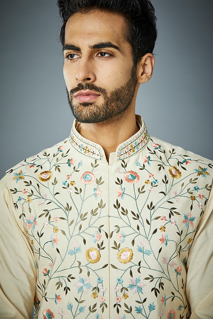 Ivory Cotton Silk Floral Machine Embroidered Bundi Jacket Set by Gargee Designers at Pernia's Pop Up Shop