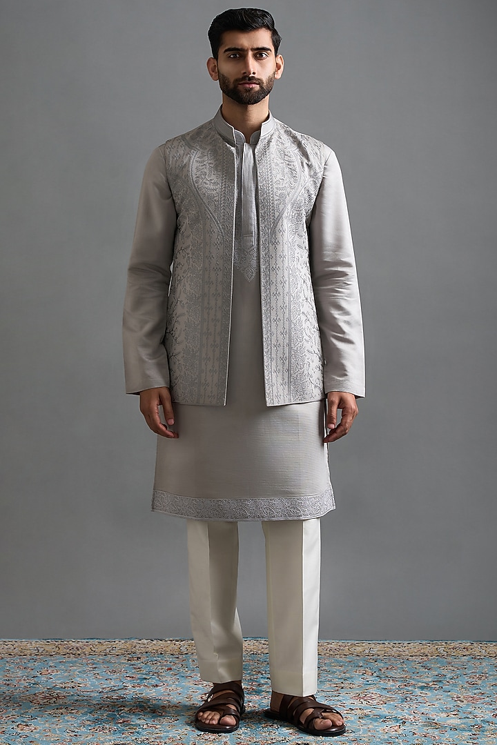 Silver Grey Chanderi Silk Thread Embroidered Bundi Jacket Set by Gargee Designers at Pernia's Pop Up Shop