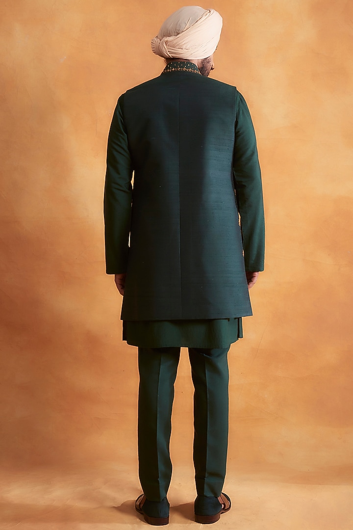 Poker Green Kurta Set With Poker Green Jacket by Gargee Designers at Pernia's Pop Up Shop
