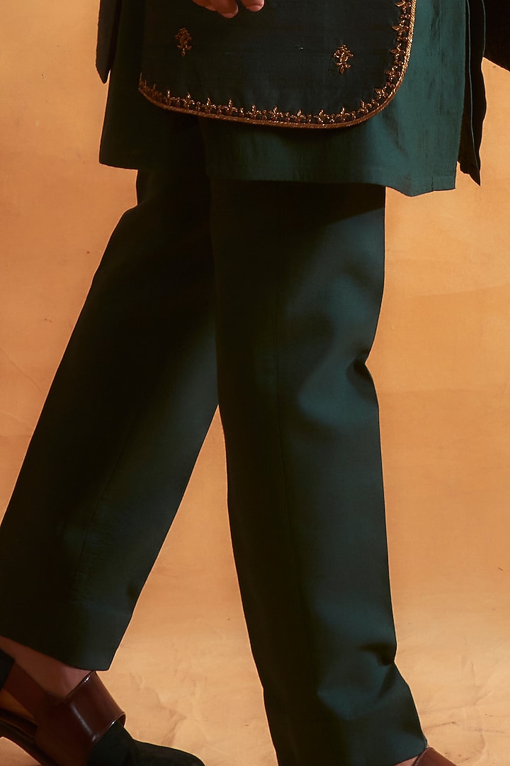 Poker Green Kurta Set With Poker Green Jacket by Gargee Designers at Pernia's Pop Up Shop