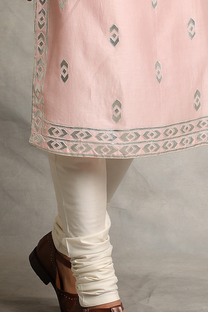 Blush Pink Applique Embroidered Kurta Set by Gargee Designers at Pernia's Pop Up Shop