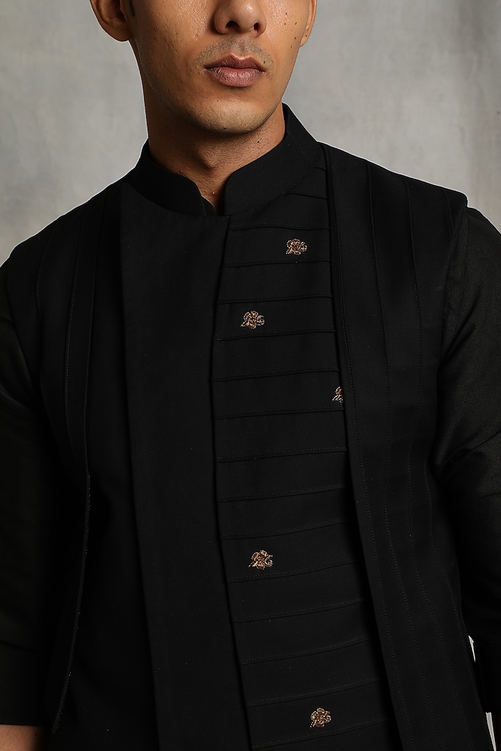 Black Kurta Set With Pleated Nehru Jacket by Gargee Designers at Pernia's Pop Up Shop