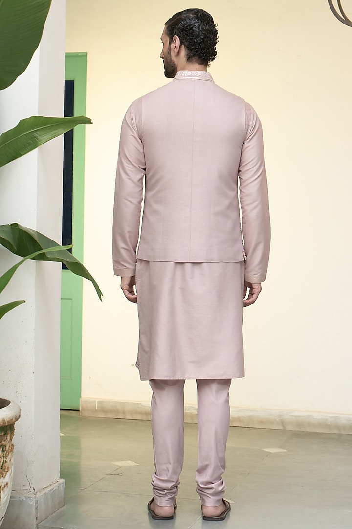 Oyster Pink Cotton Silk Applique Work Bundi Jacket Set by Gargee Designers at Pernia's Pop Up Shop