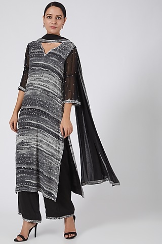 Black & Silver Hand Embroidered Long Kurta Set by Garima Bindal