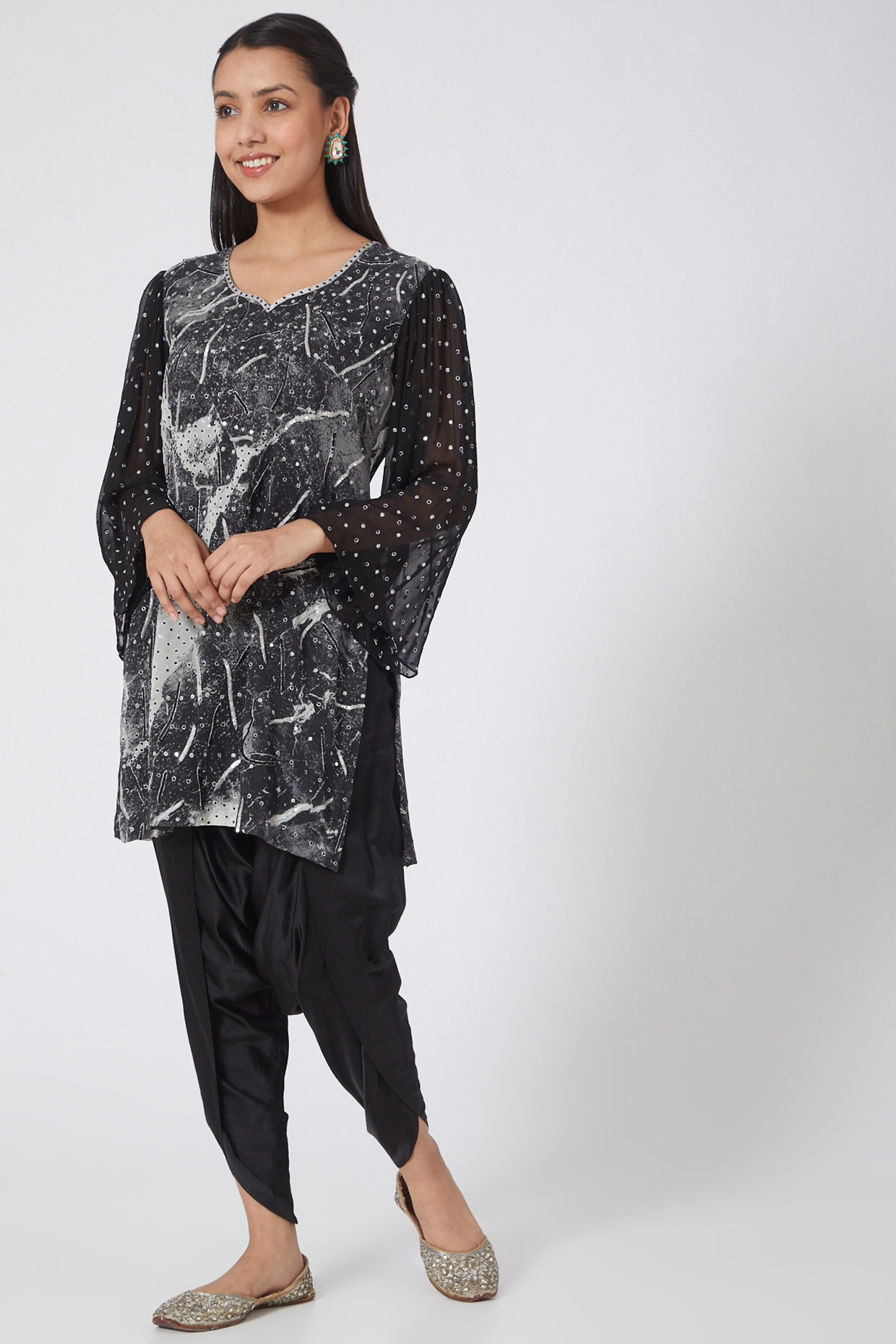 Black & Silver Digital Printed Short Kurta Set by Garima Bindal at Pernia's Pop Up Shop