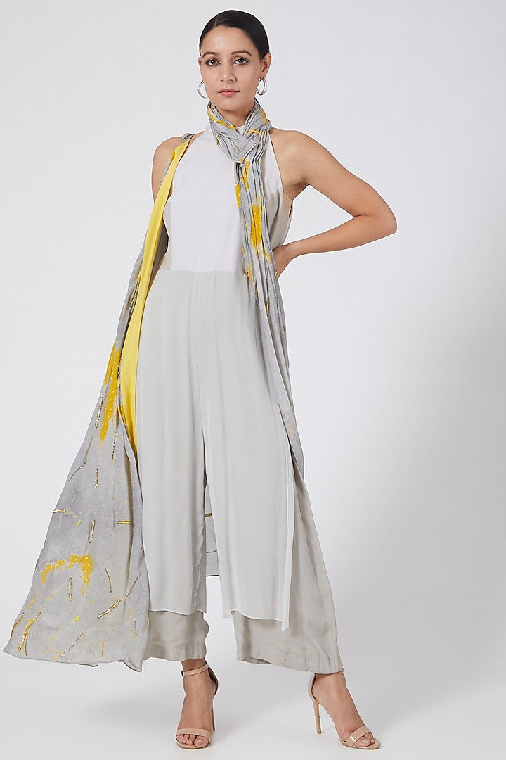 Silver & Yellow Printed Cape Set by Garima Bindal at Pernia's Pop Up Shop