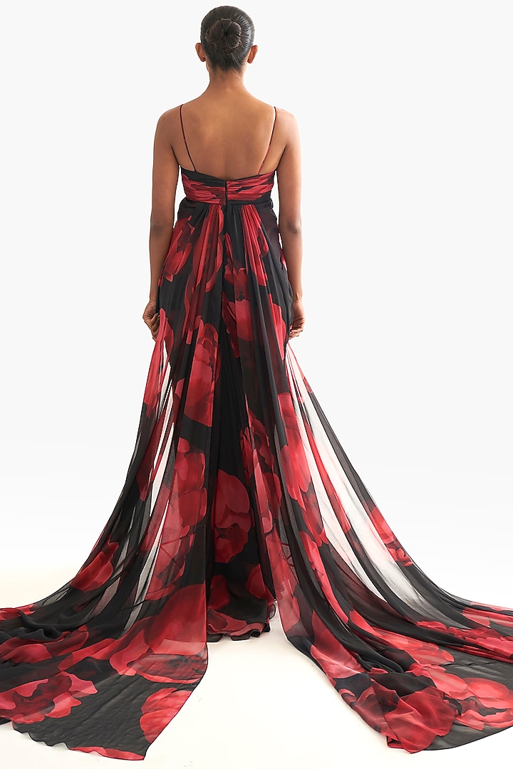 Black Chiffon Embroidered Bridal Gown by Gauri And Nainika at Pernia's Pop Up Shop