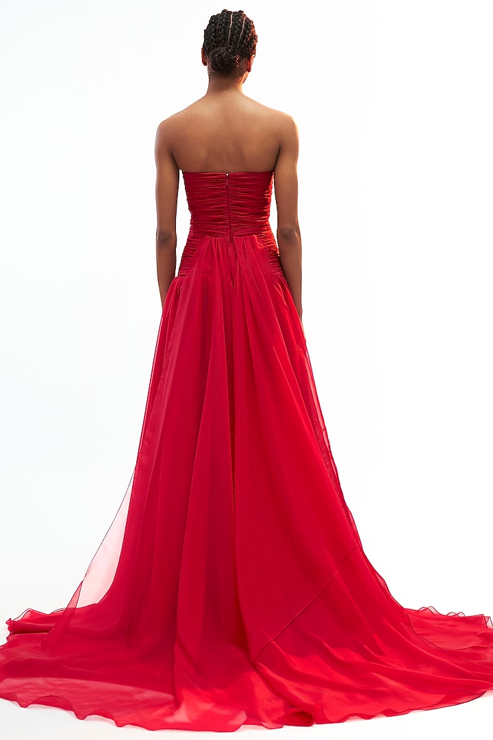 Berry Red Organza Bridal Gown by Gauri And Nainika at Pernia's Pop Up Shop