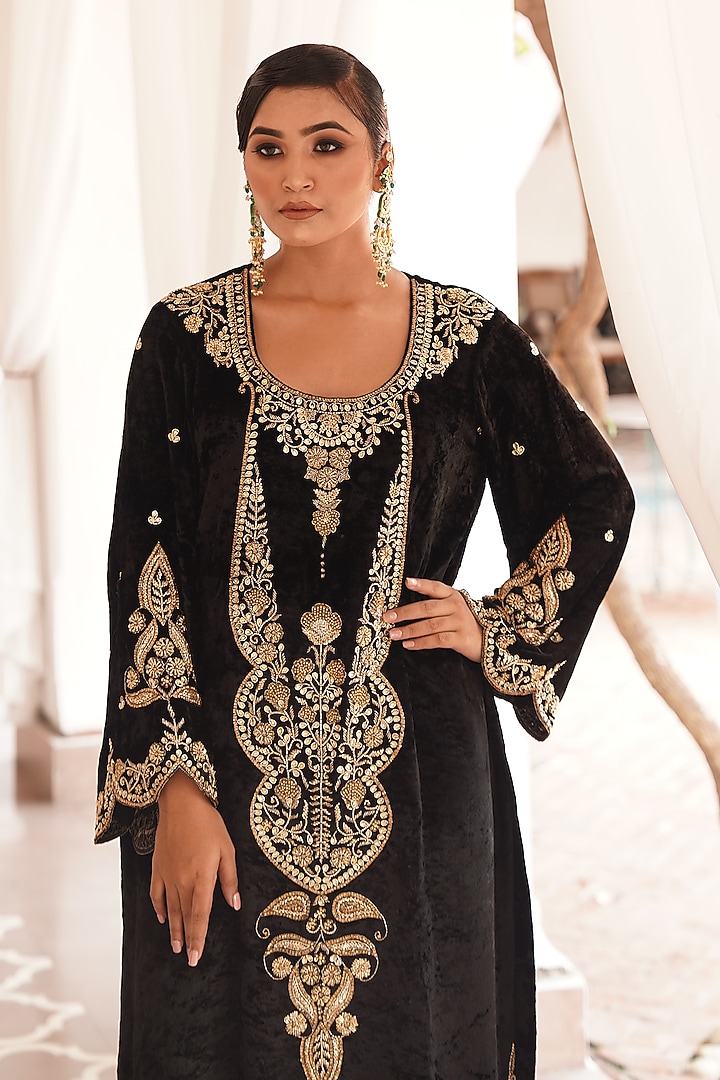 Black Silk Velvet Zardosi Hand Embroidered Kurta Set by Gul by Aishwarya at Pernia's Pop Up Shop