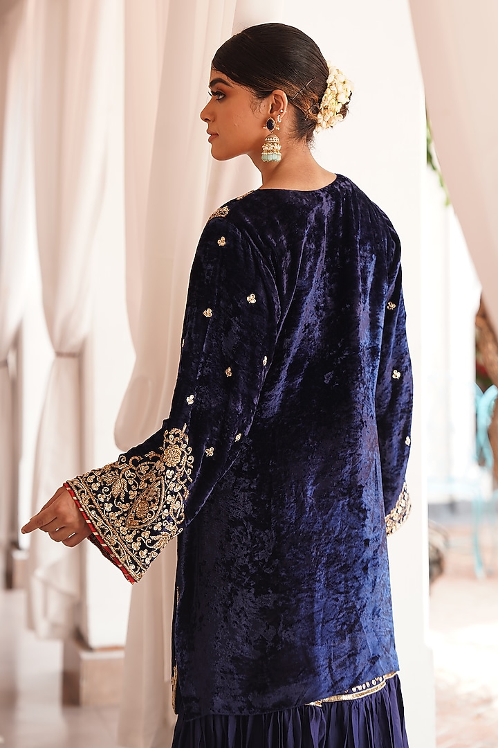 Navy Blue Velvet Zardosi Hand Embroidered Kurta Set by Gul by Aishwarya at Pernia's Pop Up Shop