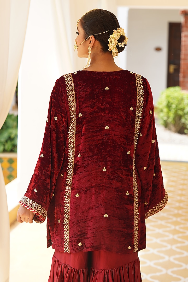 Maroon Velvet Zardosi Hand Embroidered Kurta Set by Gul by Aishwarya at Pernia's Pop Up Shop
