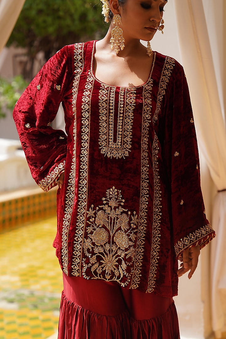 Maroon Velvet Zardosi Hand Embroidered Kurta Set by Gul by Aishwarya at Pernia's Pop Up Shop