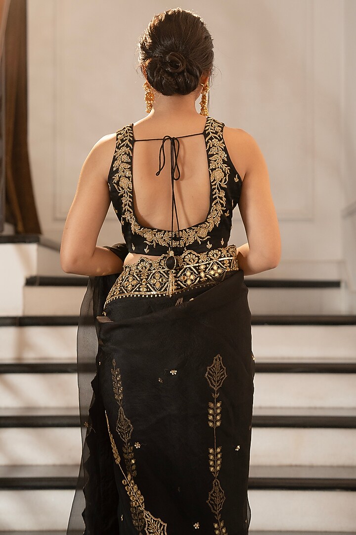 Black Pure Silk Organza Aari Hand Embroidered Wedding Saree Set by Gul by Aishwarya at Pernia's Pop Up Shop