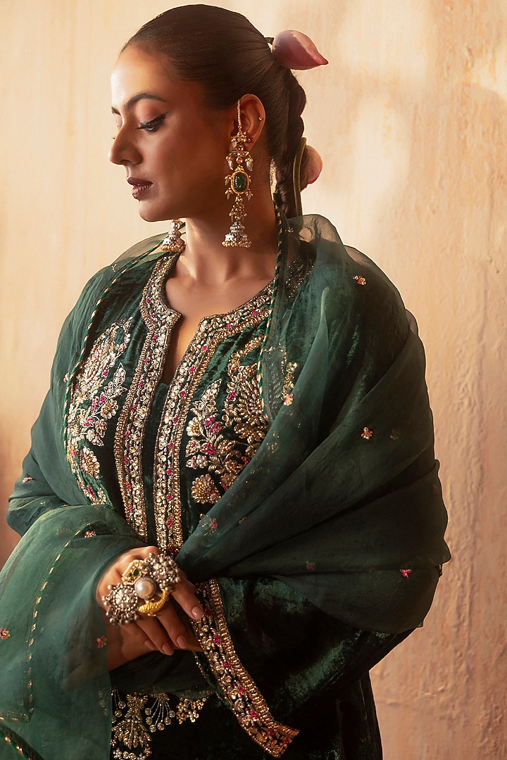 Bottle Green Velvet Hand Embroidered Kurta Set by Gul by Aishwarya at Pernia's Pop Up Shop