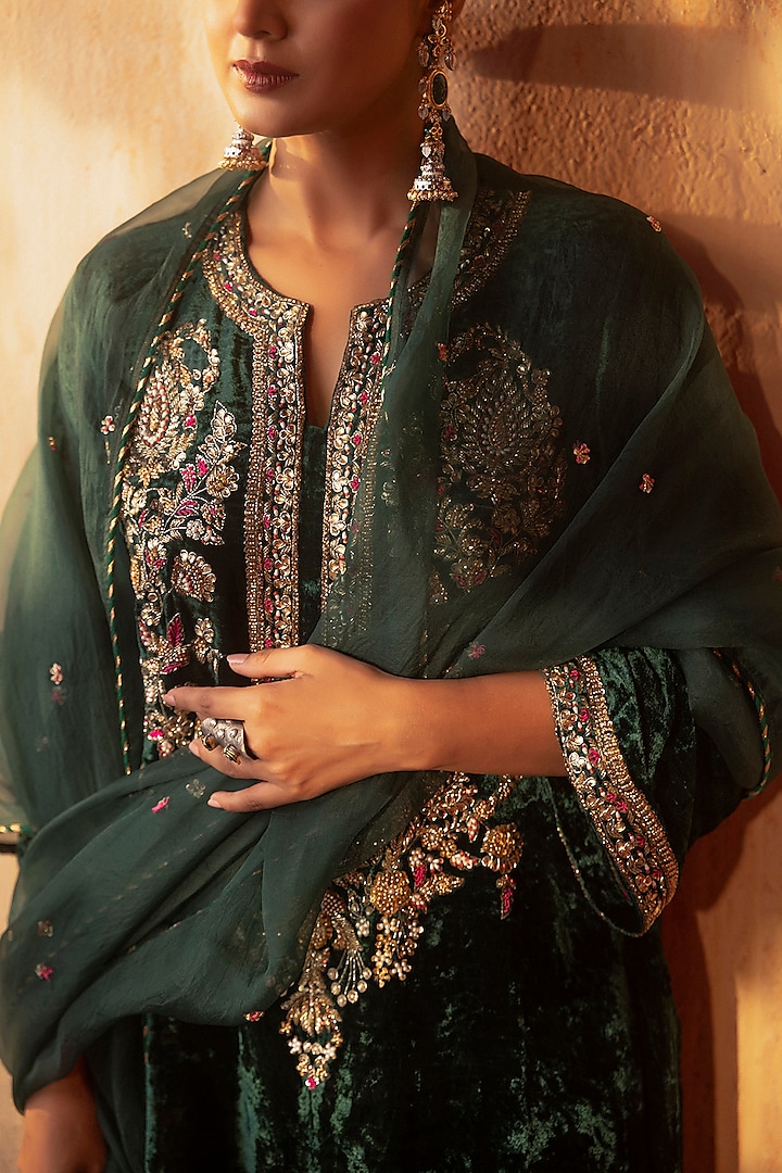 Bottle Green Velvet Hand Embroidered Kurta Set by Gul by Aishwarya at Pernia's Pop Up Shop