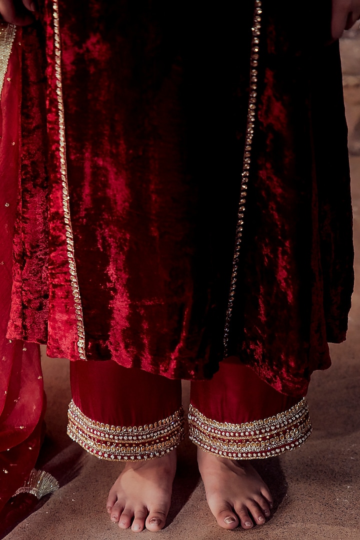 Maroon Velvet Hand Embroidered A-Line Kurta Set by Gul by Aishwarya at Pernia's Pop Up Shop