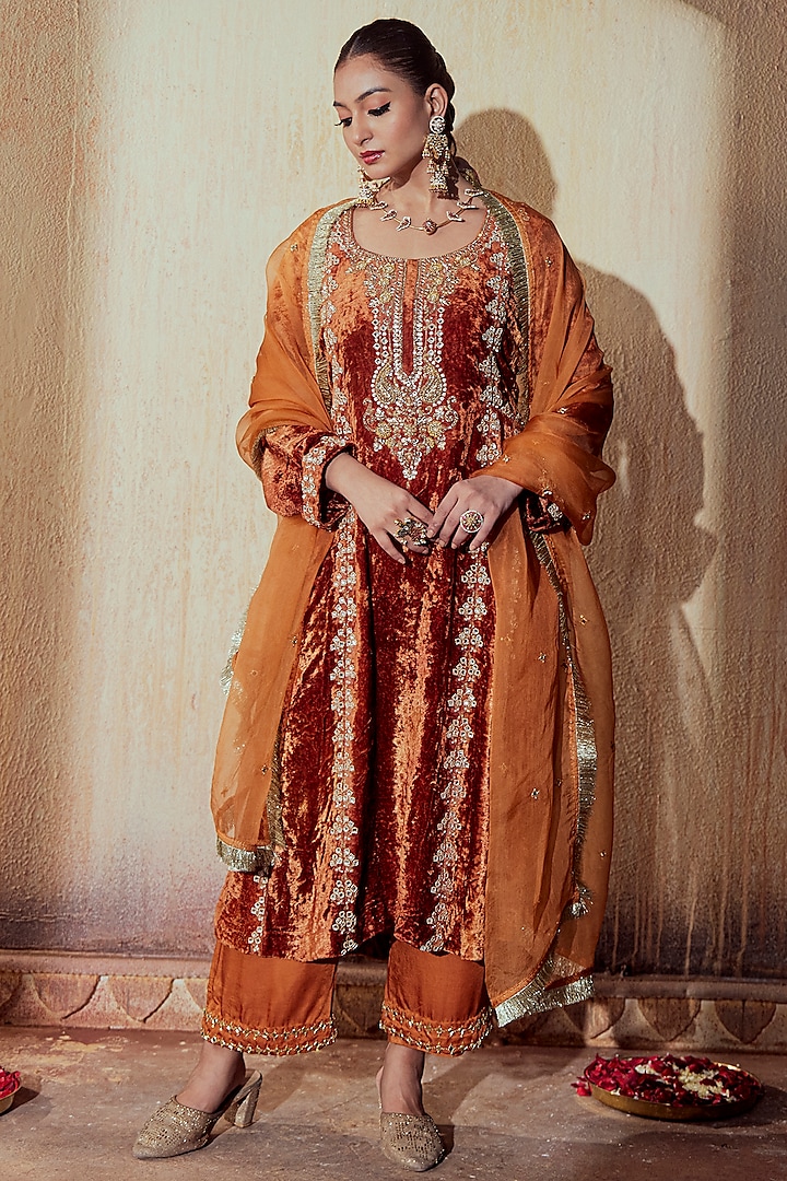 Caramel Velvet Hand Embroidered A-Line Kurta Set by Gul by Aishwarya at Pernia's Pop Up Shop