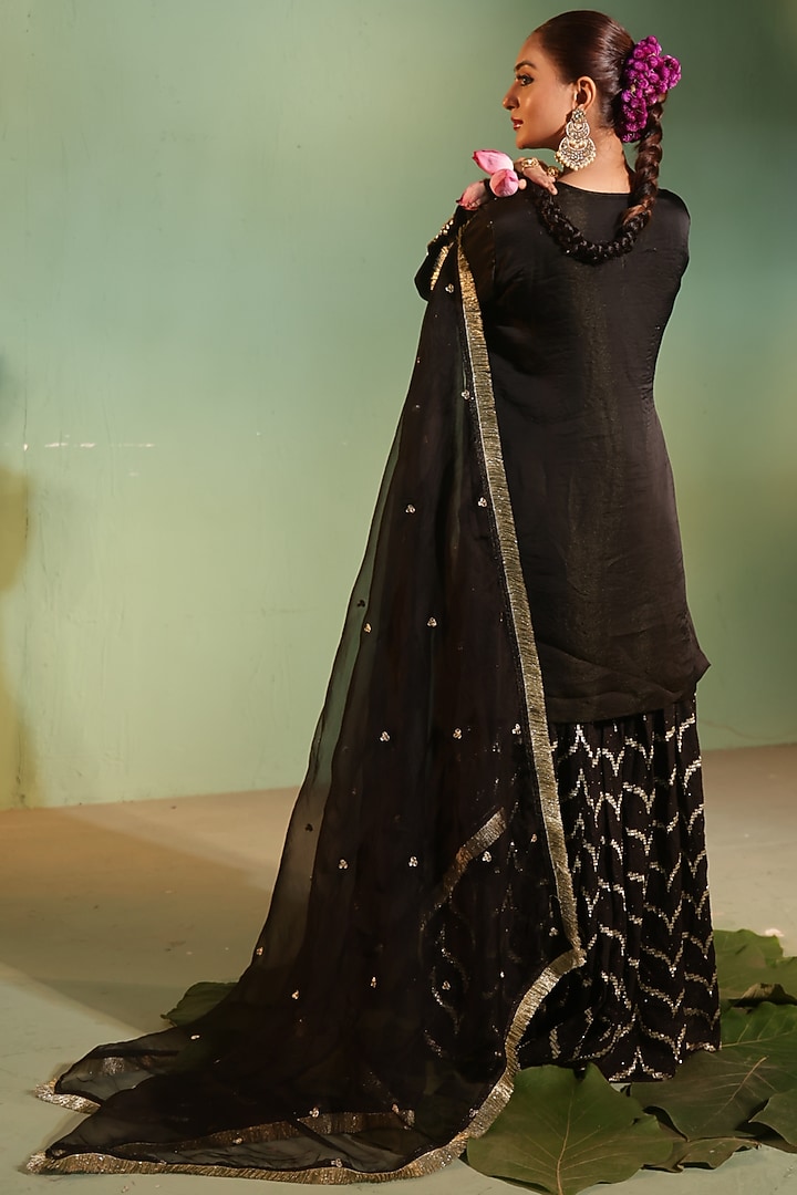 Black Chanderi Gharara Set by Gul by Aishwarya at Pernia's Pop Up Shop