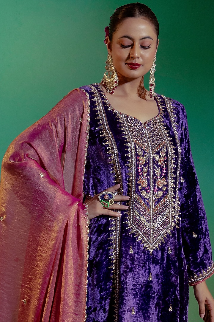 Violet-Blue Velvet Hand Embroidered A-Line Kurta Set by Gul by Aishwarya at Pernia's Pop Up Shop