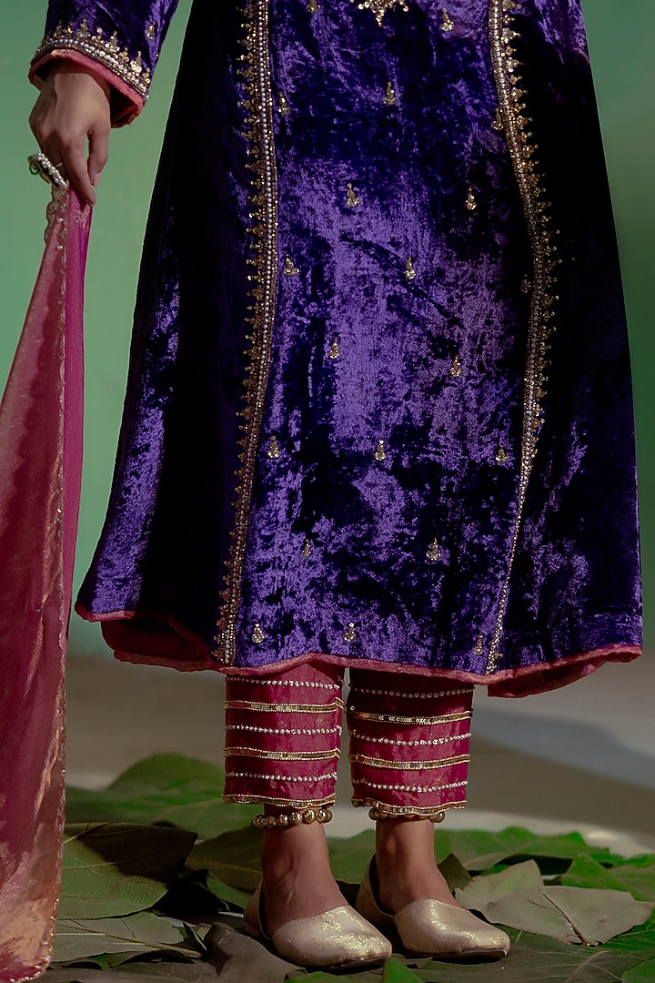 Violet-Blue Velvet Hand Embroidered A-Line Kurta Set by Gul by Aishwarya at Pernia's Pop Up Shop