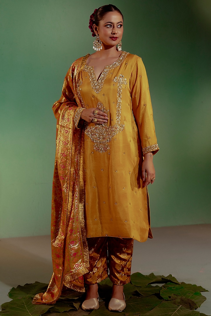 Mustard Yellow Tissue Satin Hand Embroidered Kurta Set by Gul by Aishwarya at Pernia's Pop Up Shop