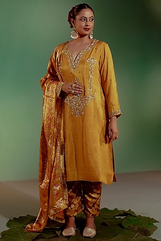 Mustard Yellow Tissue Satin Hand Embroidered Kurta Set by Gul by Aishwarya