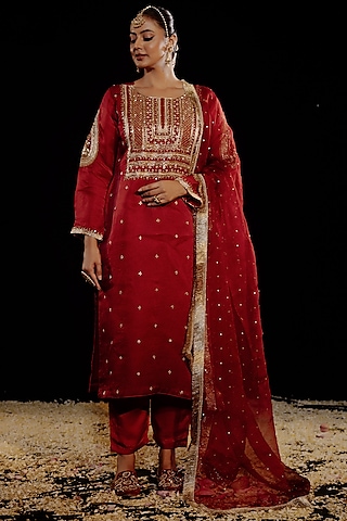 Maroon Satin Silk Hand Embroidered Kurta Set by Gul by Aishwarya