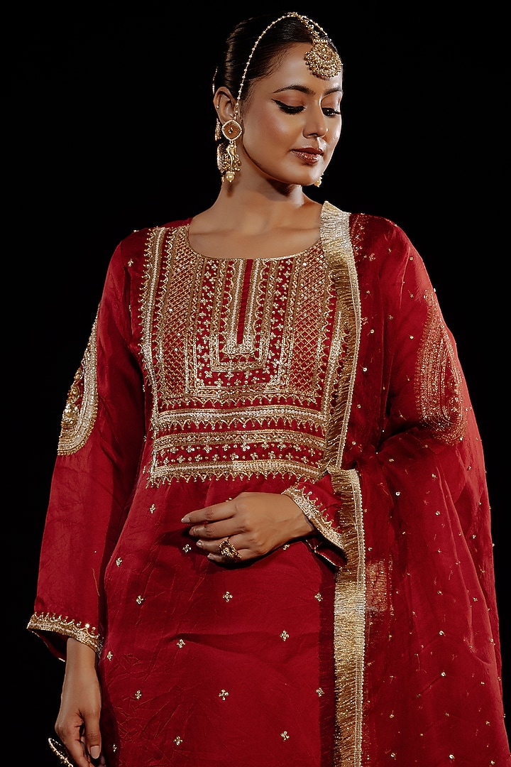 Maroon Satin Silk Hand Embroidered Kurta Set by Gul by Aishwarya at Pernia's Pop Up Shop
